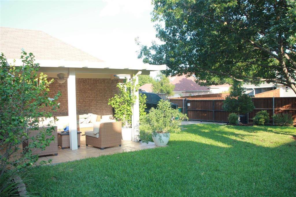 1005 Calgary Court, Lewisville, TX 75077
