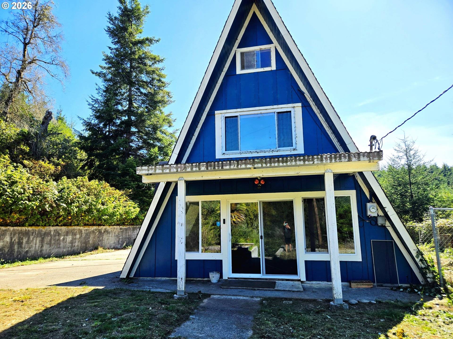 17735 CARPENTERVILLE RD, Brookings, OR 97415