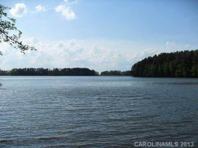 2136 Rocky Cove LN, Denton, NC 27239