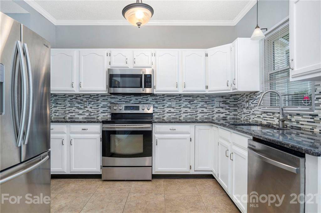 7437 Monbrison CIR, Cornelius, NC 28031