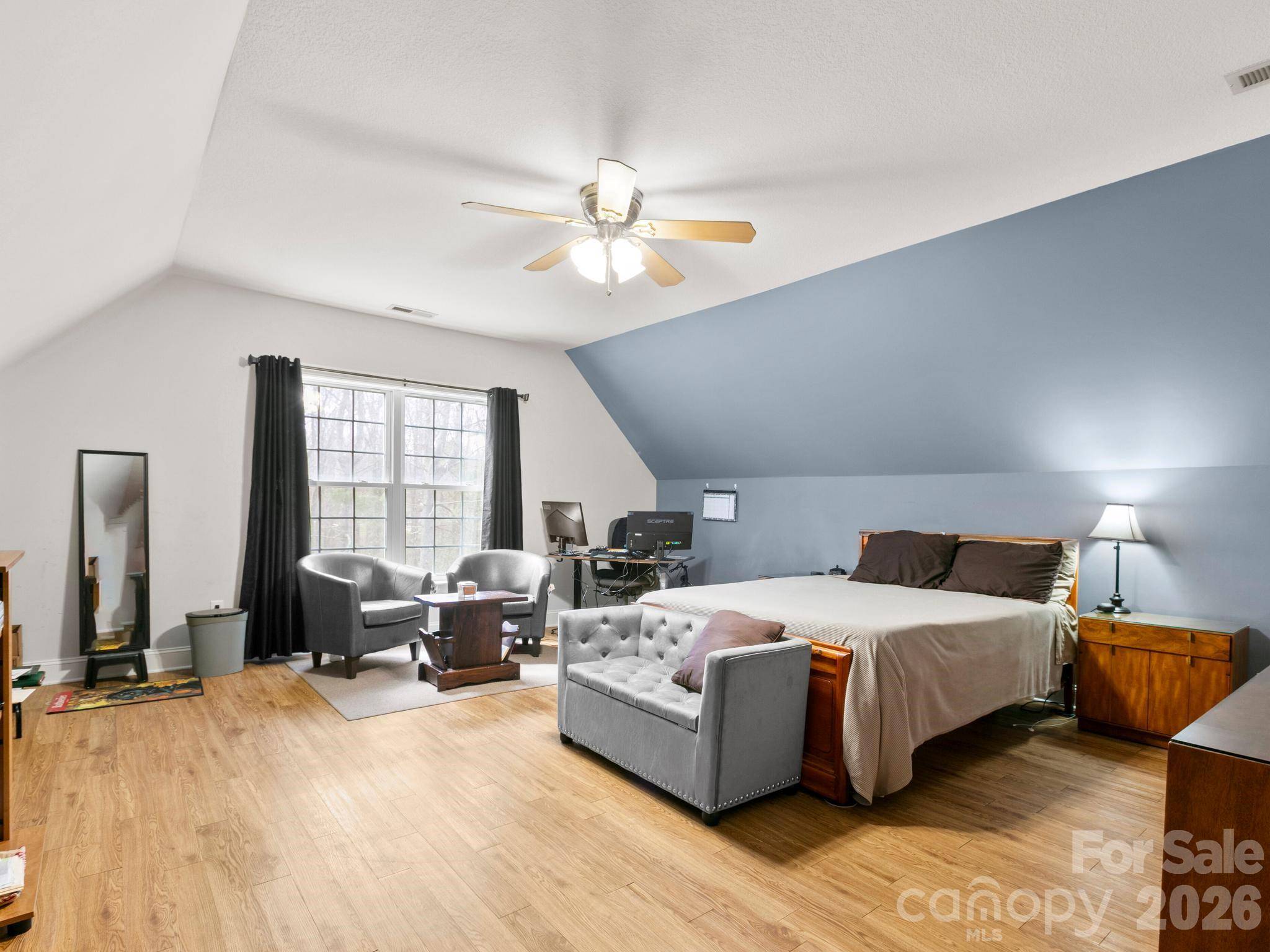 28 Chapel Park RD, Asheville, NC 28803