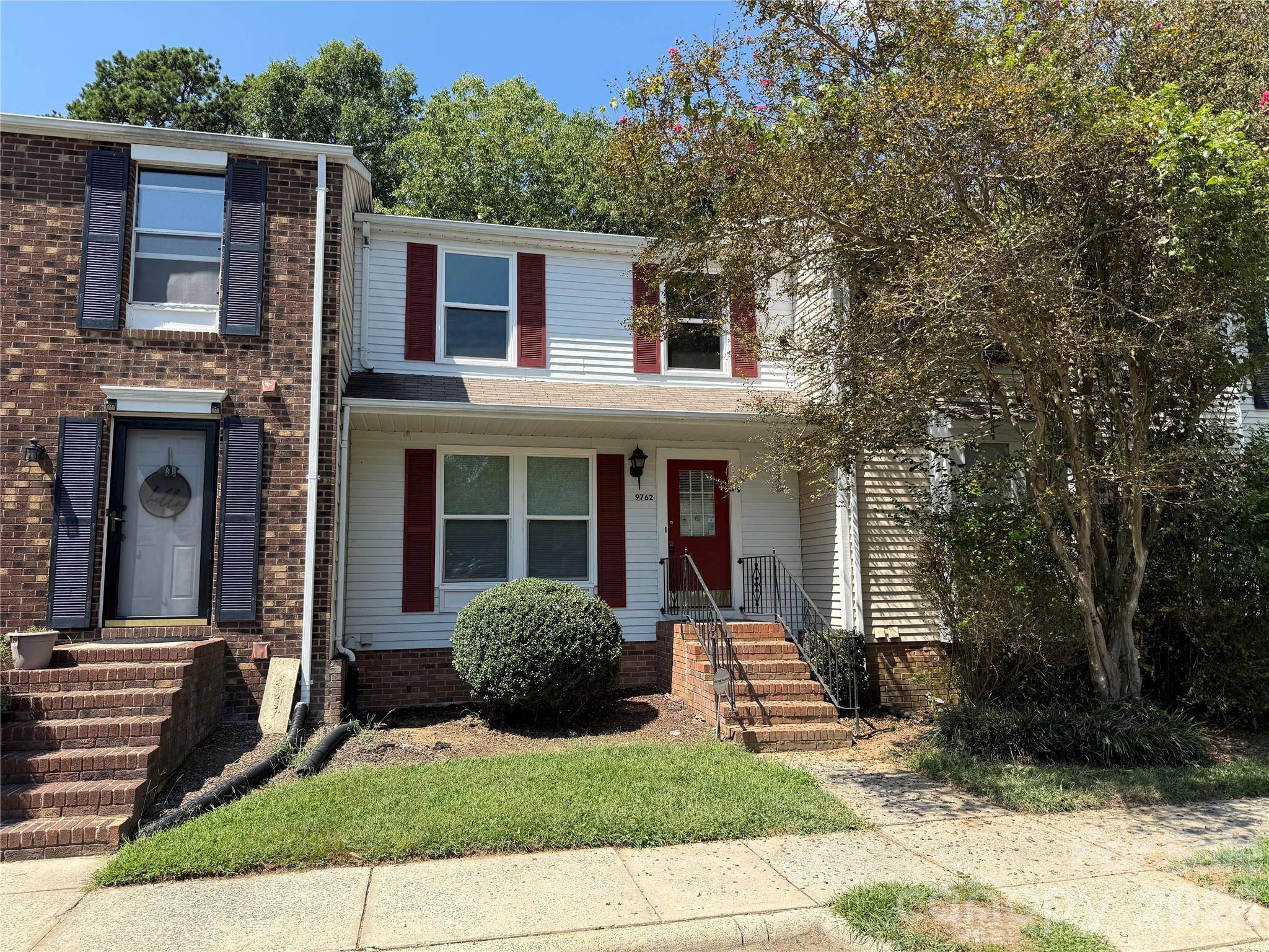 9762 Old Gate DR, Matthews, NC 28105