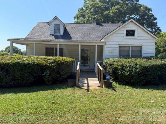 1722 Unity DR, Statesville, NC 28625