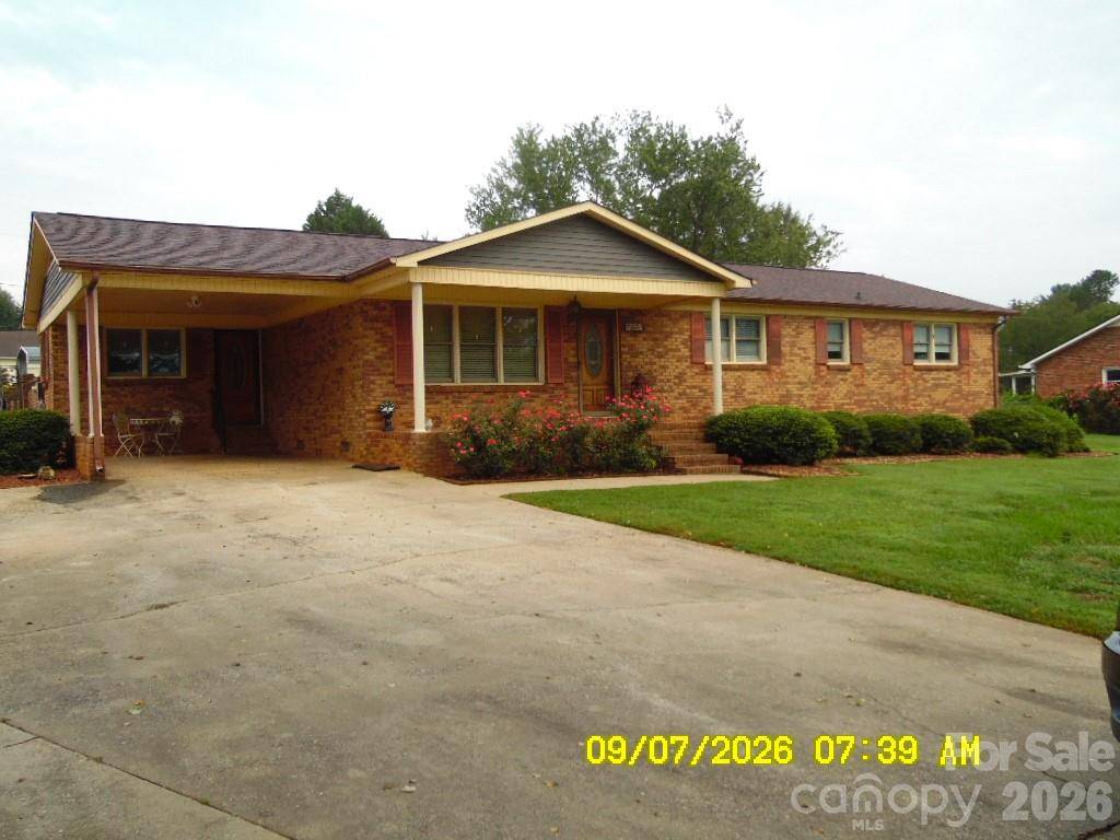 2525 Teague ST, Lincolnton, NC 28092