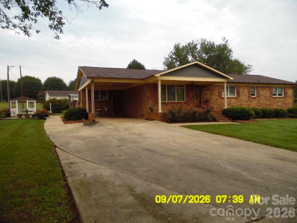 2525 Teague ST, Lincolnton, NC 28092