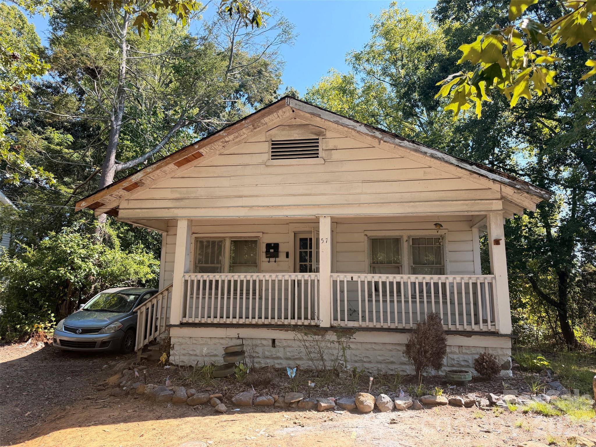 57 Mardell CIR, Asheville, NC 28806
