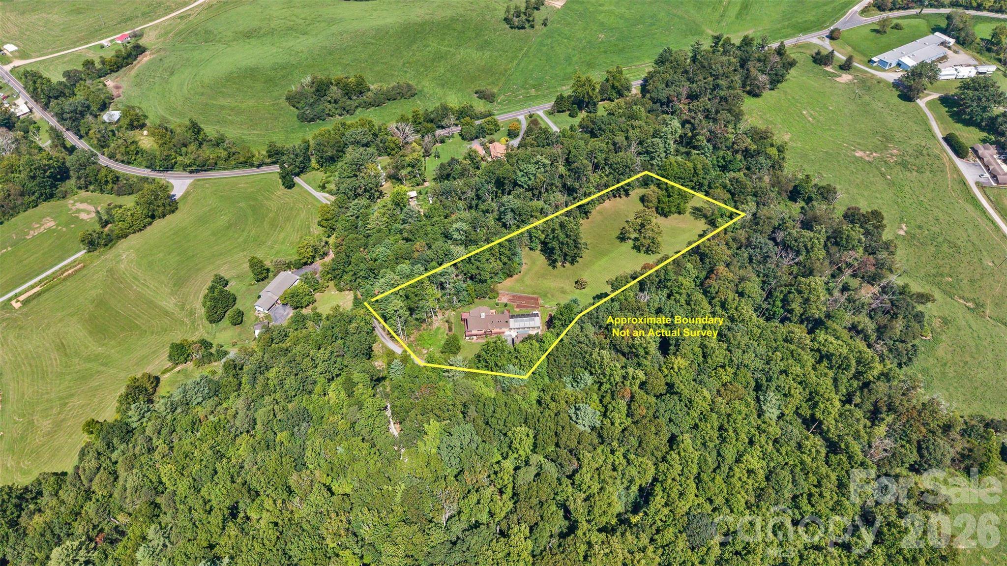 16 Spruce WAY, Fairview, NC 28730