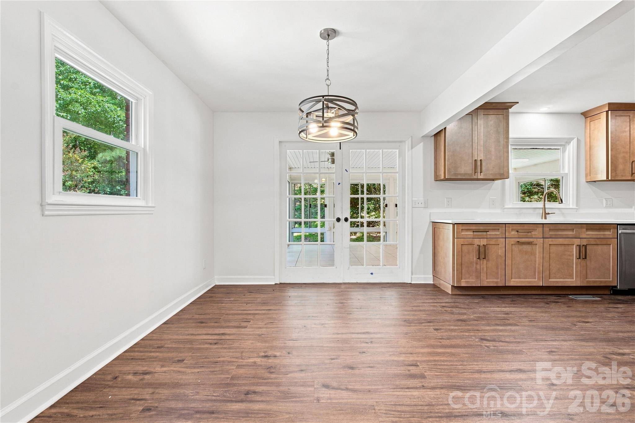 37 Guffey Mountain RD, Fairview, NC 28730