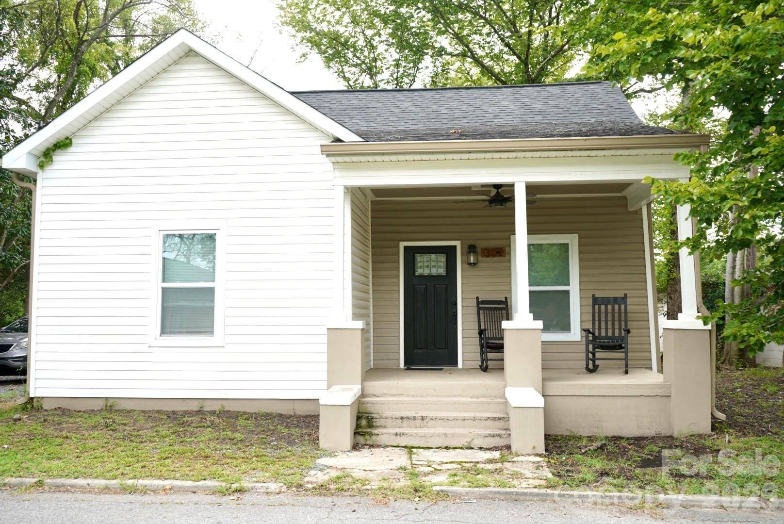 302 Cedar ST, Lancaster, SC 29720