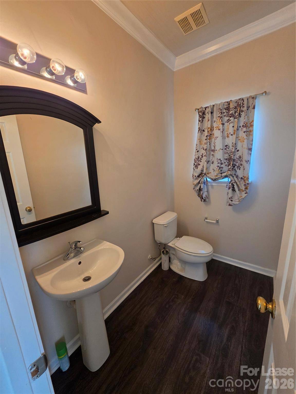 15542 Stronvar House LN, Charlotte, NC 28277