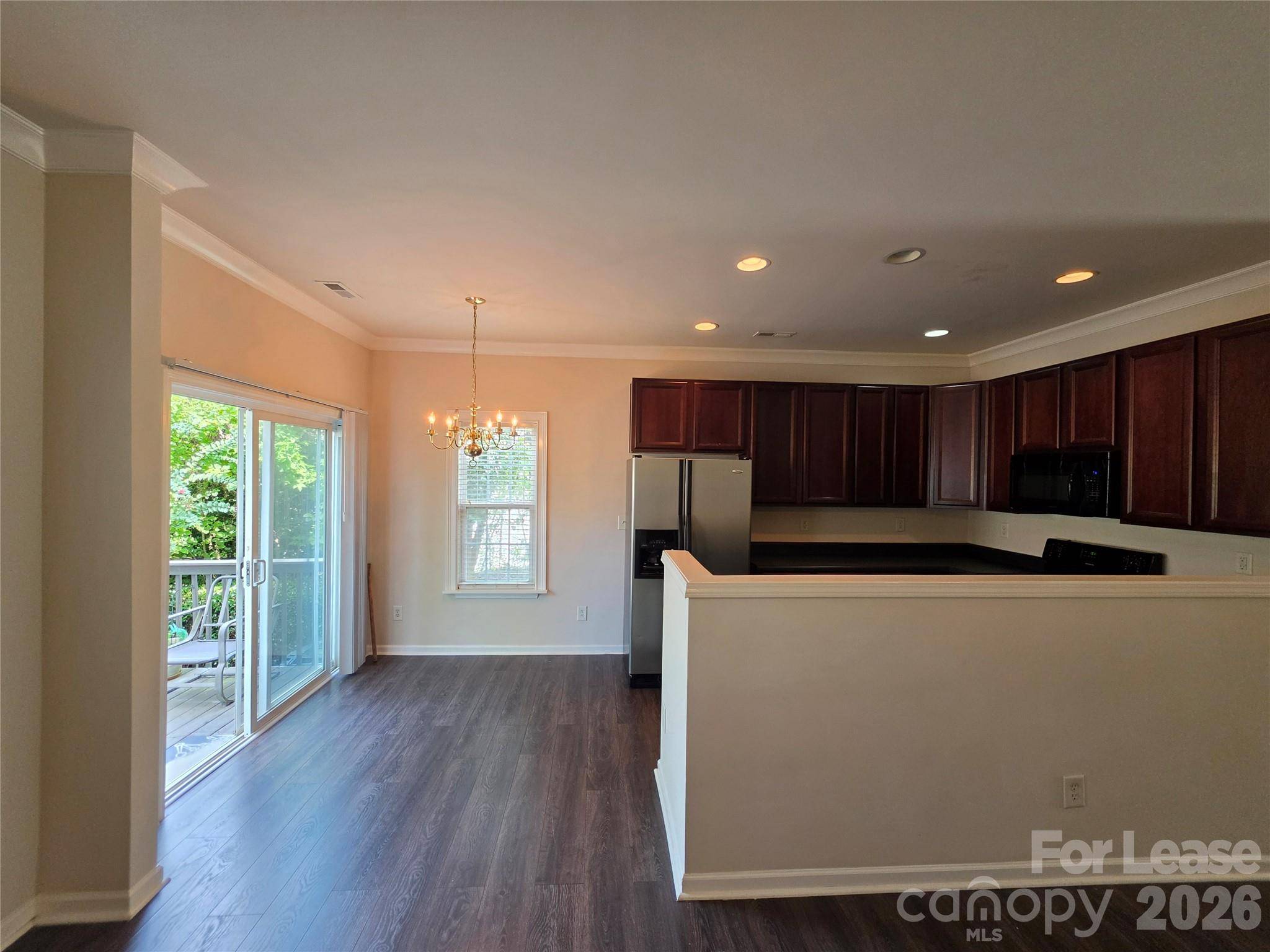 15542 Stronvar House LN, Charlotte, NC 28277