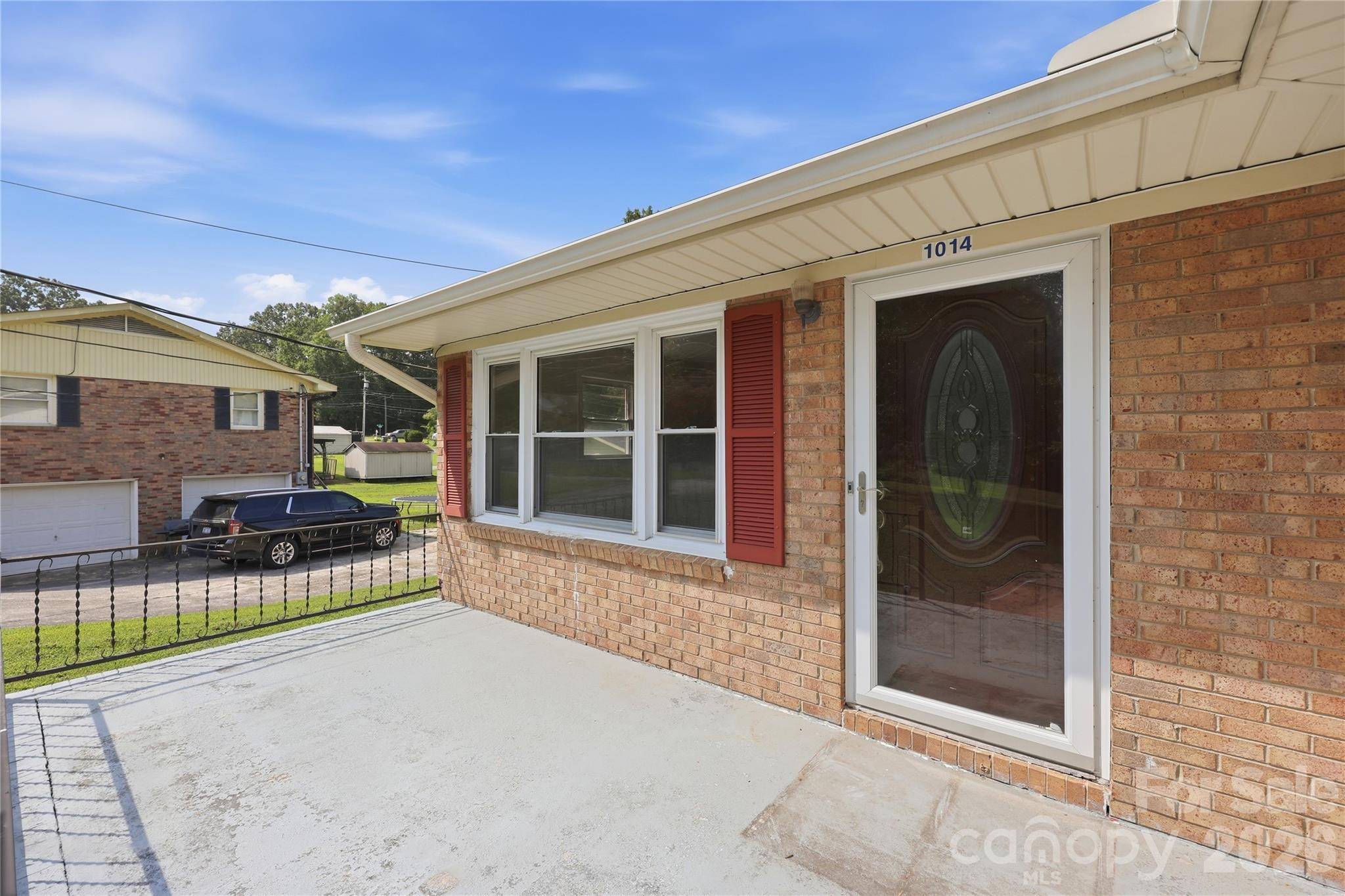 1014 Hoke ST, Kannapolis, NC 28081