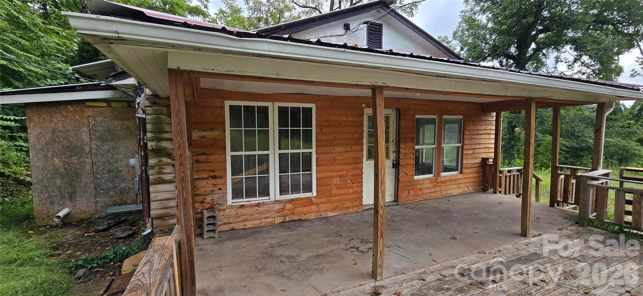 502 Healan PL NW, Lenoir, NC 28645