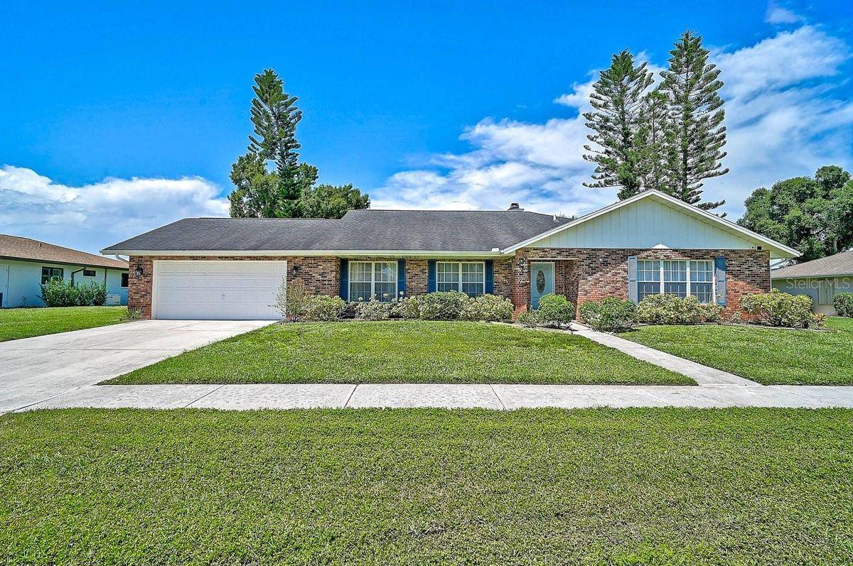 1113 DERIAN PL, Nokomis, FL 34275