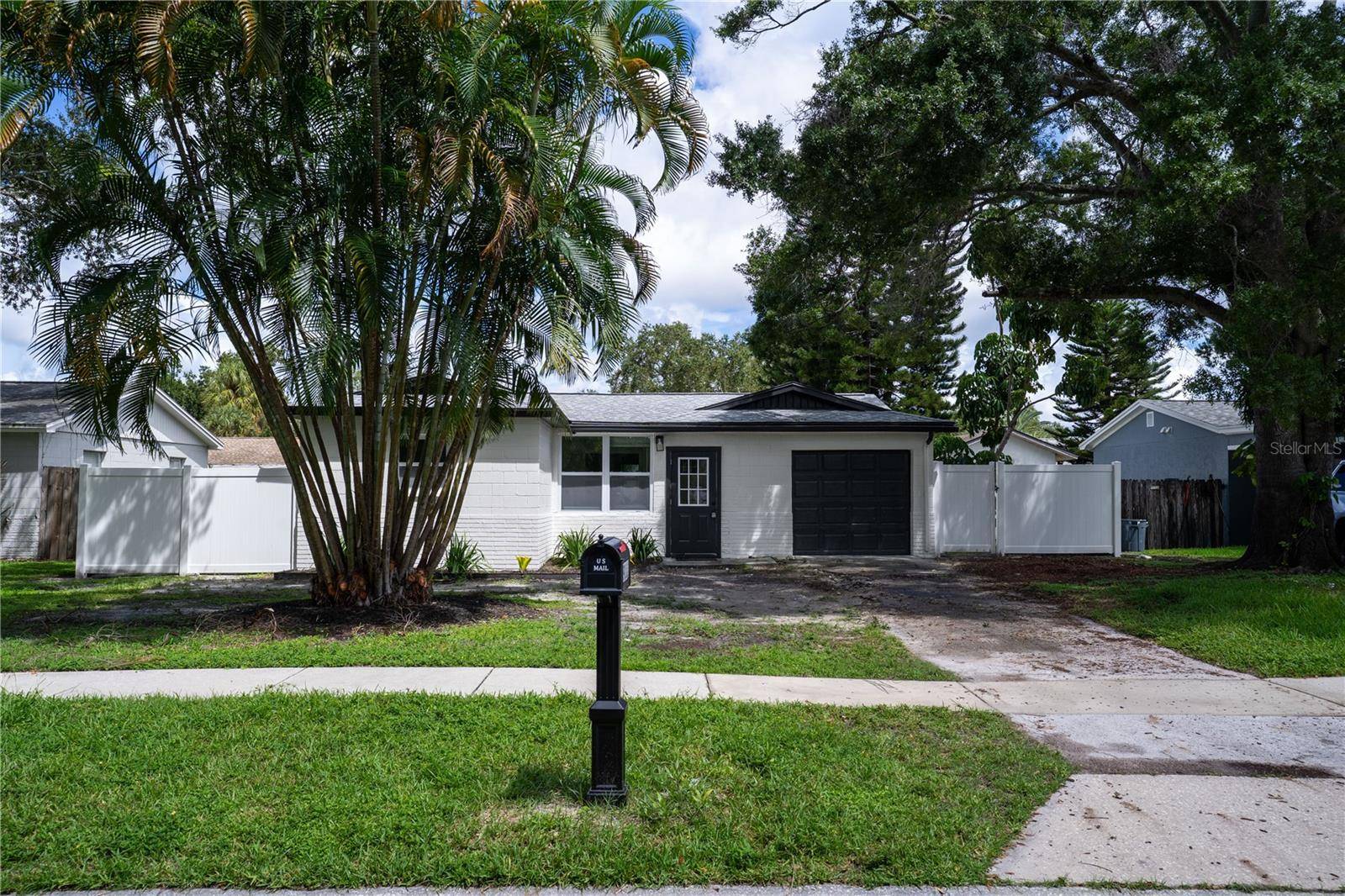 9111 109TH AVE, Seminole, FL 33777