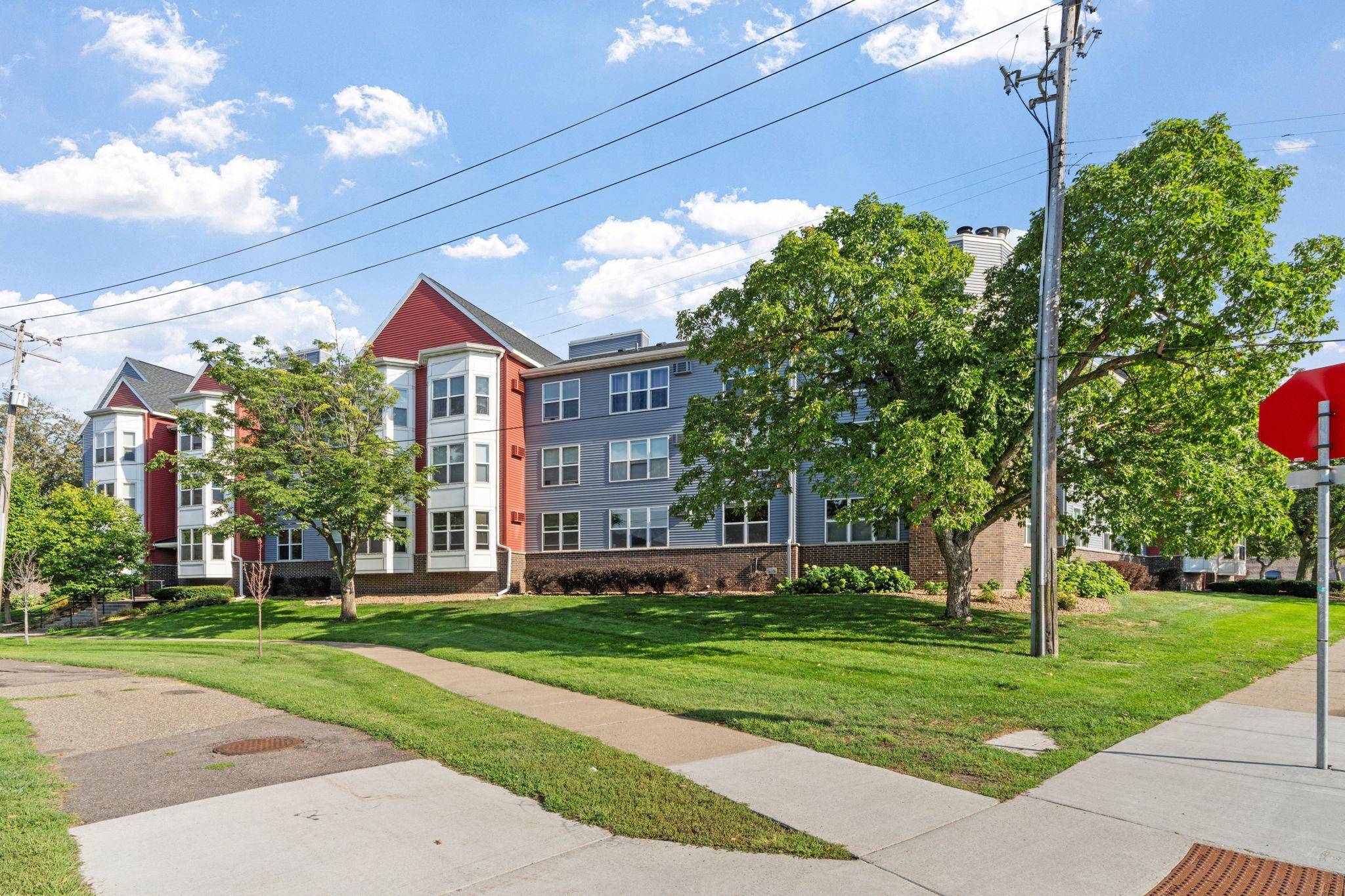 720 3rd AVE NE #325, Minneapolis, MN 55413