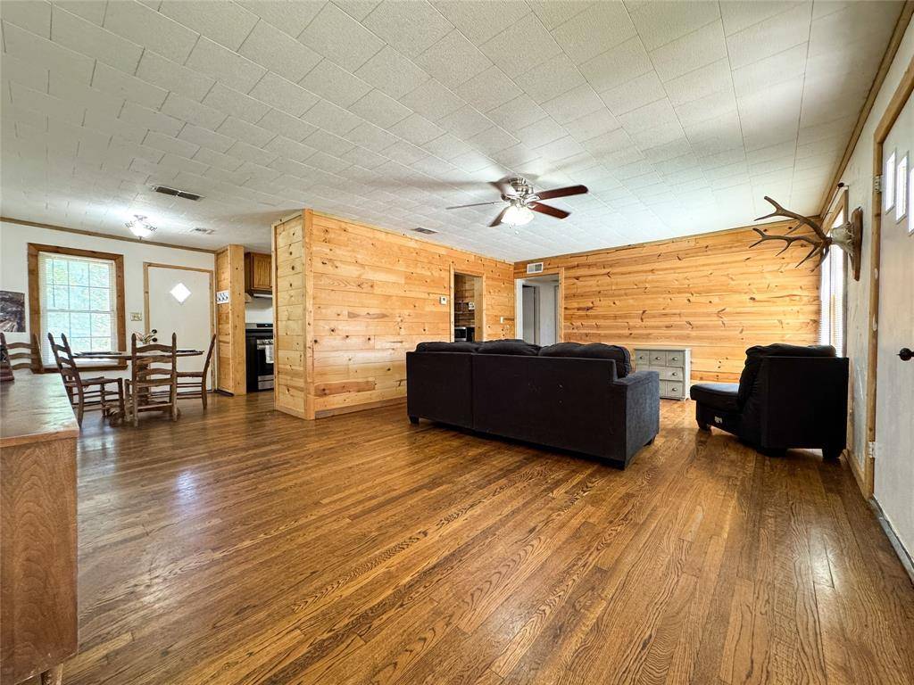 1207 Taylor Avenue, Rule, TX 79547