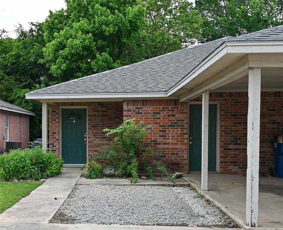 502 N Sewell Drive #B, Decatur, TX 76234