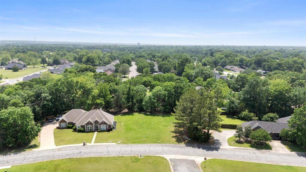 1000 Legend Avenue, Bonham, TX 75418