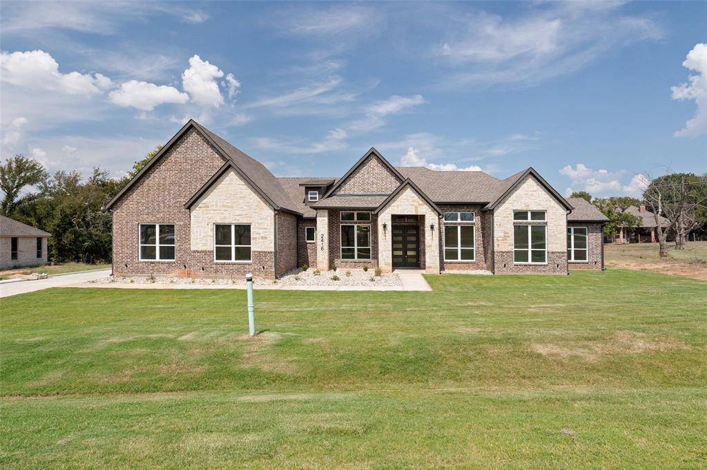 2416 Candlestick Drive, Granbury, TX 76049