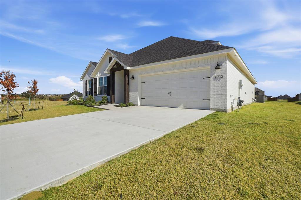 11712 Blackfoot Court, Godley, TX 76044