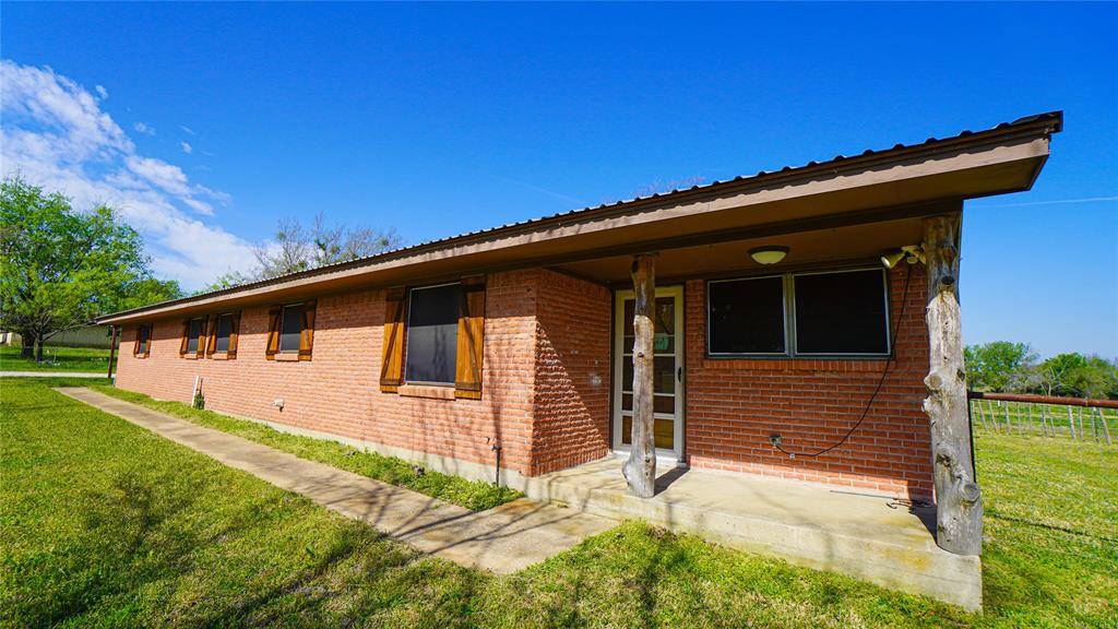 19761 N State Highway 34, Terrell, TX 75161