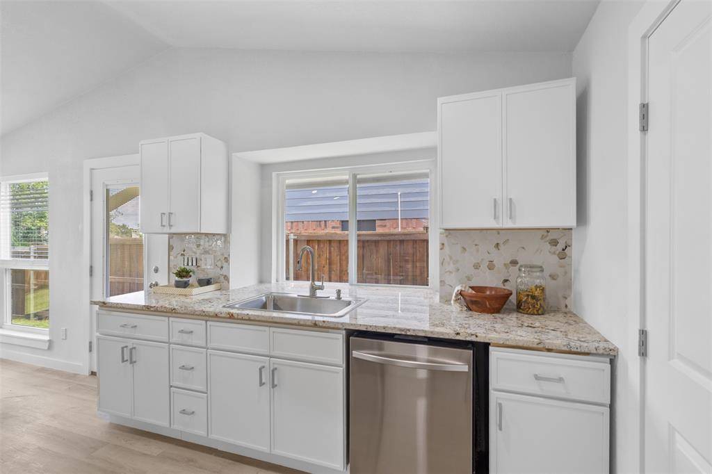 212 Mapleridge Drive, Rockwall, TX 75032