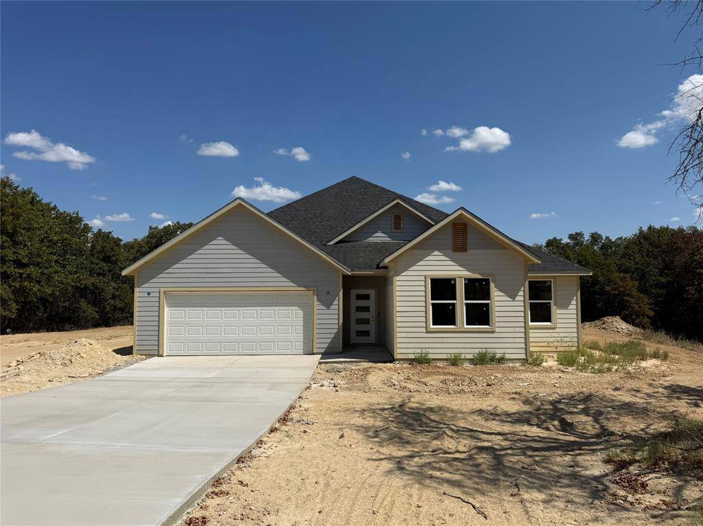 281 Zebrastone Way, Poolville, TX 76487