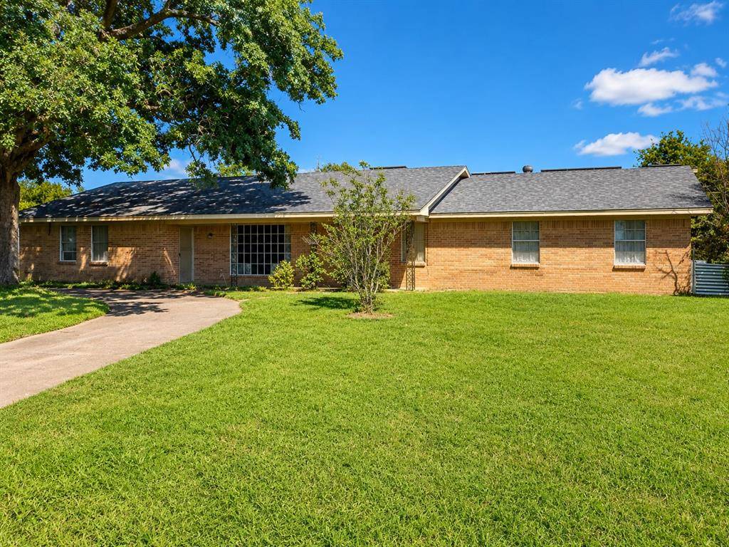 1081 Wright Street, Terrell, TX 75160