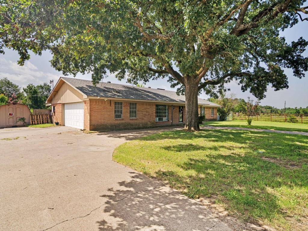 1081 Wright Street, Terrell, TX 75160