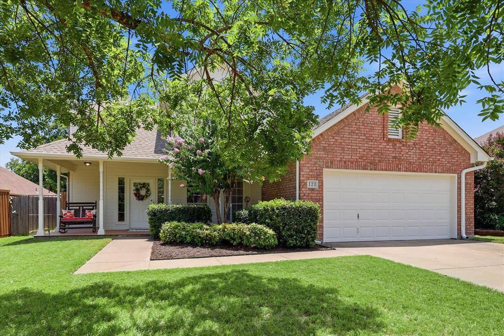 121 S Blue Bonnet Circle, Justin, TX 76247