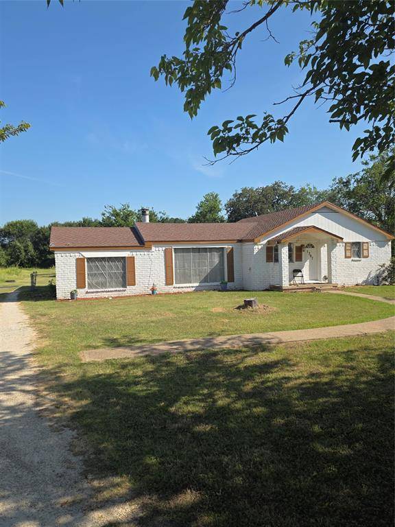 1397 E Central, Lorena, TX 76655