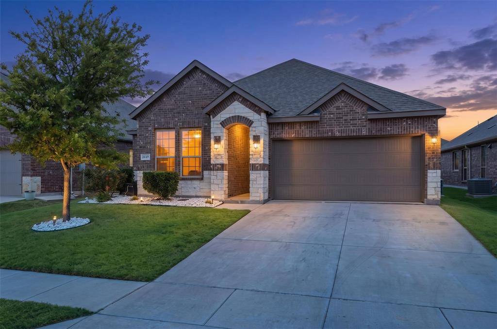 2717 Ainsworth Road, Aubrey, TX 76227