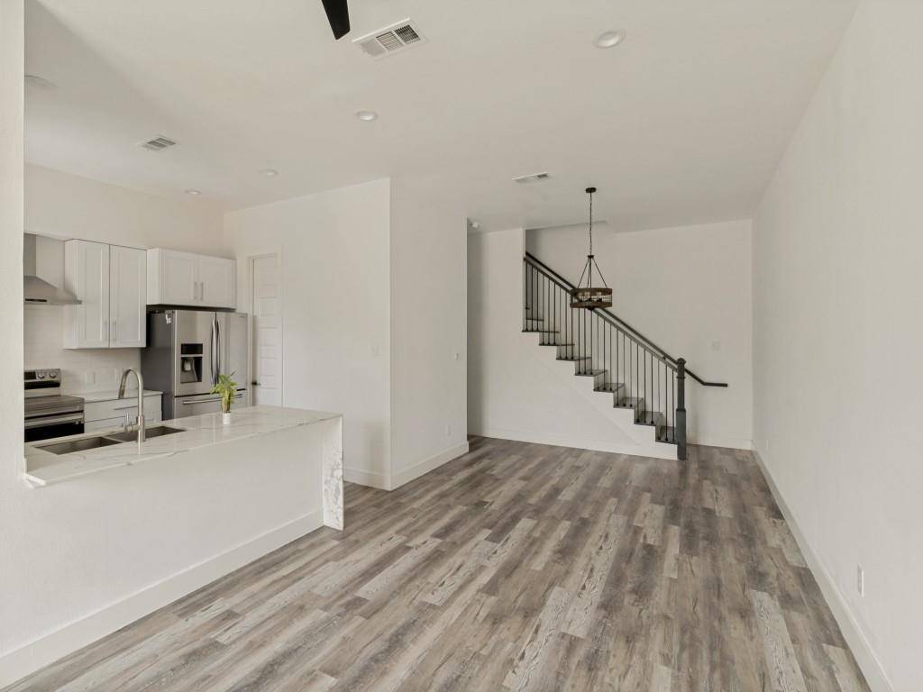 9495 Timberleaf Drive, Dallas, TX 75243