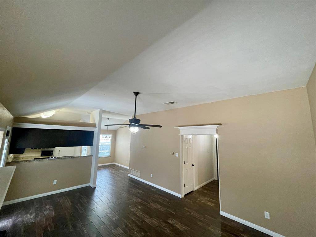 625 Main Street, Roanoke, TX 76262