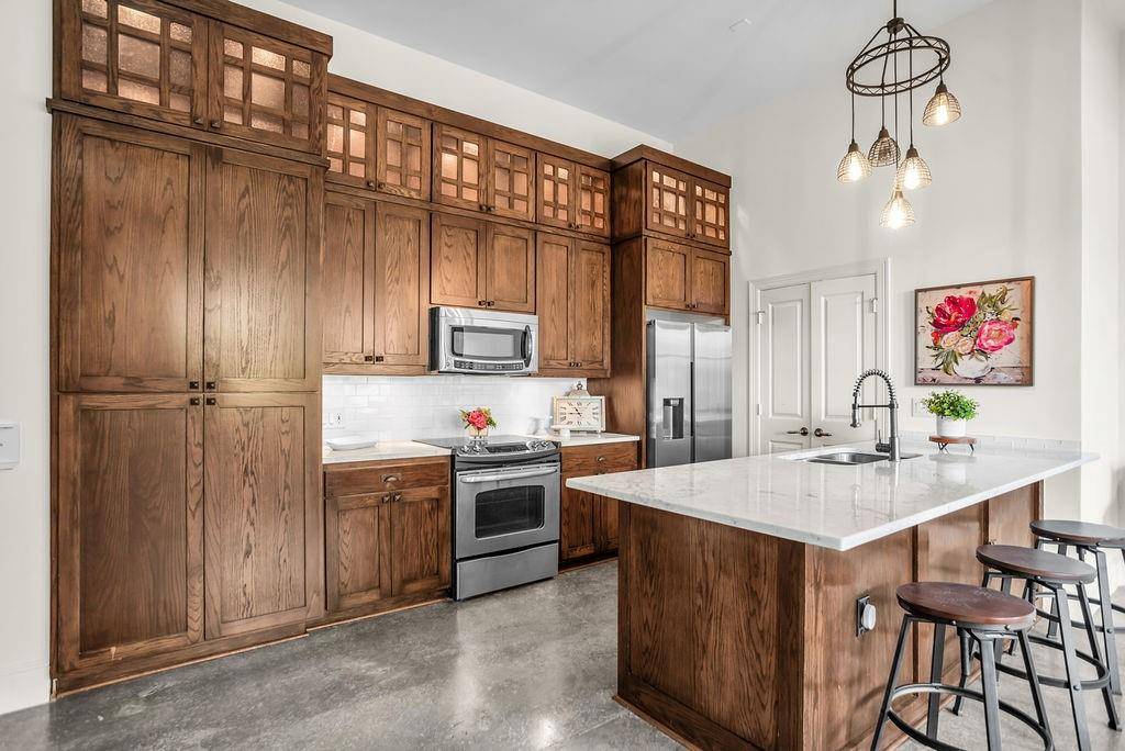 2502 Live Oak Street #218, Dallas, TX 75204