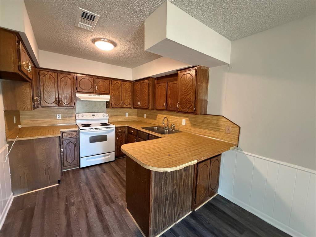 2318 N Alexander Street, Sherman, TX 75092