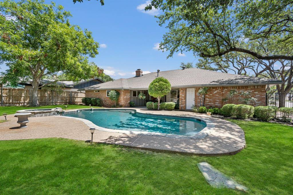 1600 Forest Glen Court, Pantego, TX 76013
