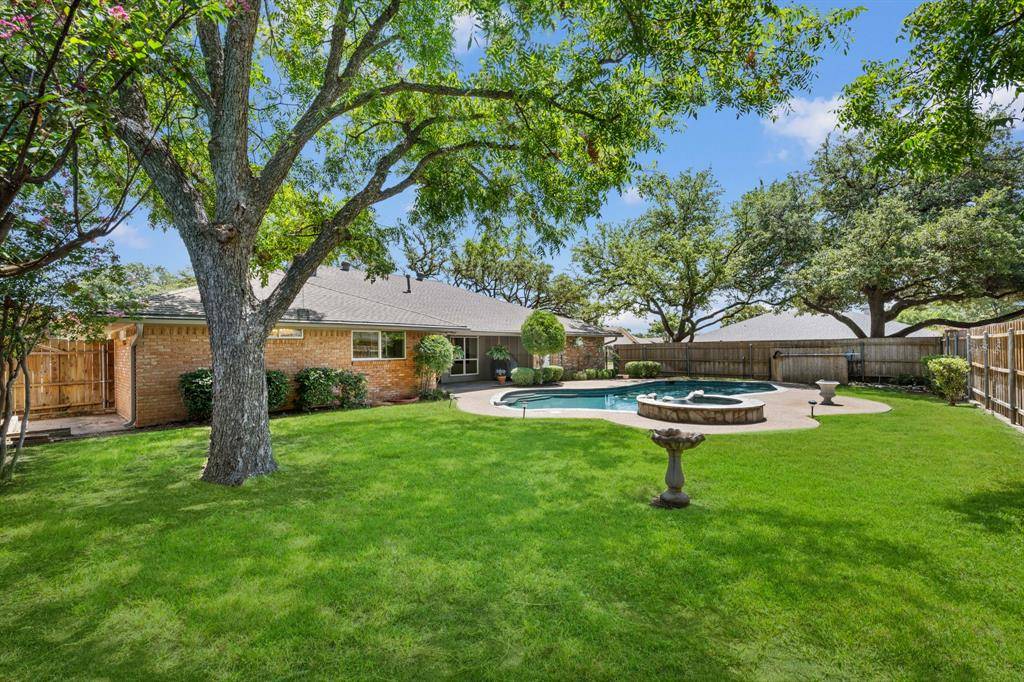 1600 Forest Glen Court, Pantego, TX 76013