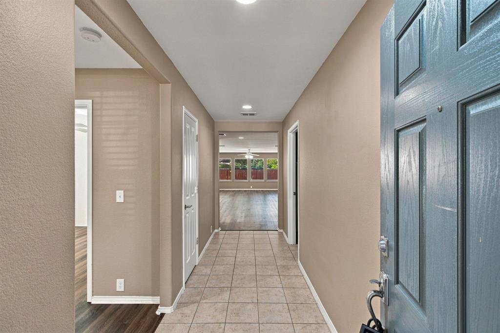 4521 Sheldon Trail, Fort Worth, TX 76244