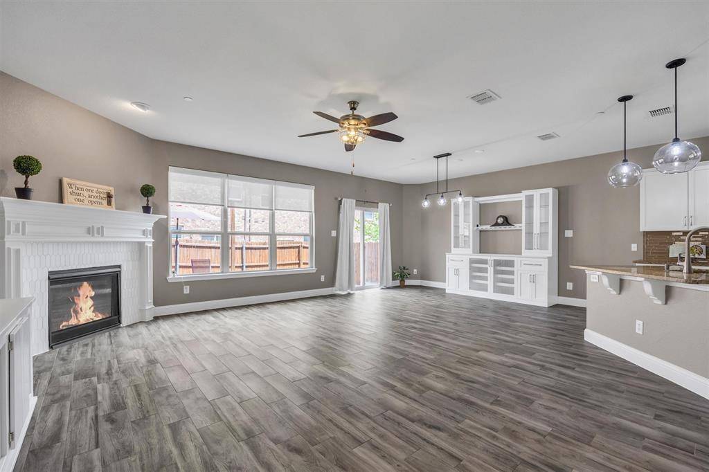 399 Teague Drive, Lewisville, TX 75067
