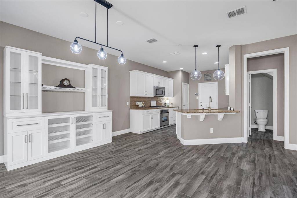 399 Teague Drive, Lewisville, TX 75067