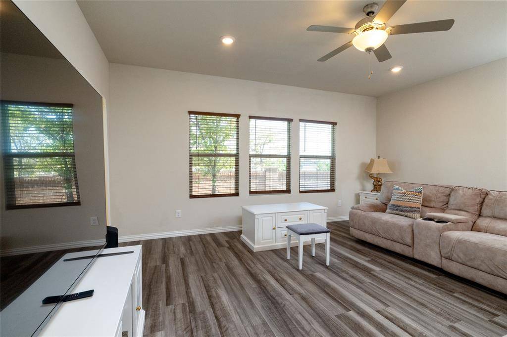 6017 Pathfinder Trail, Fort Worth, TX 76179