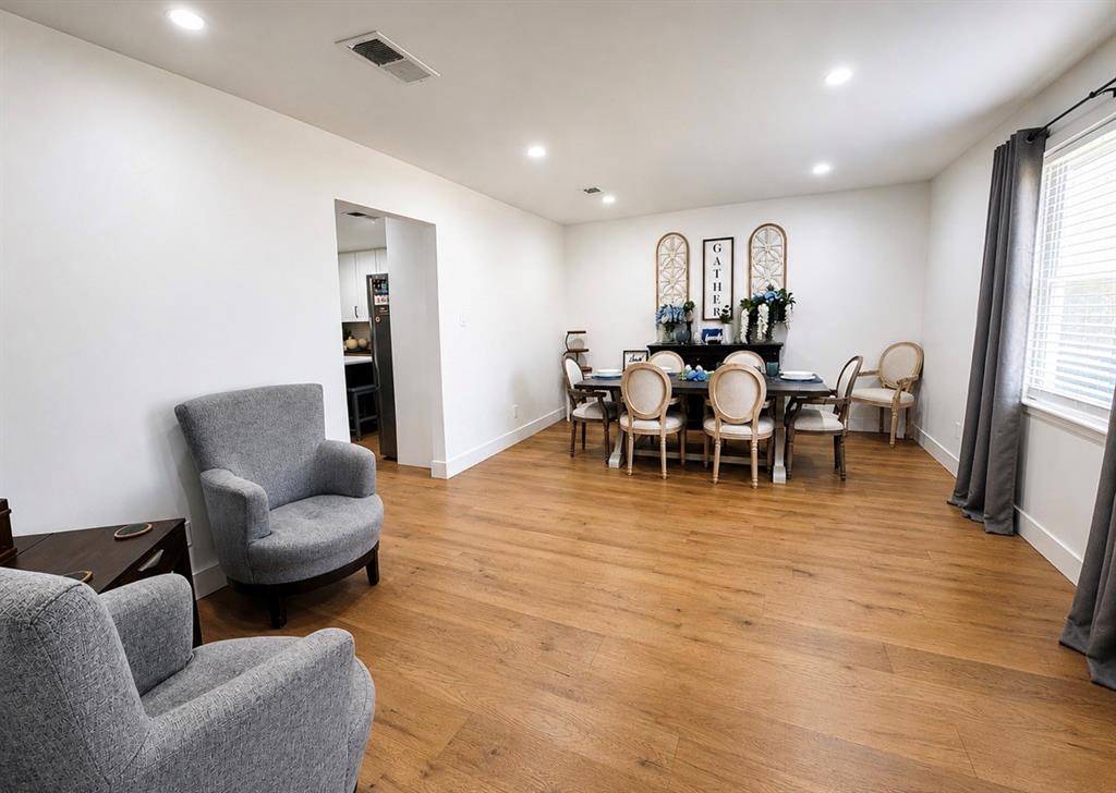 1731 N Mockingbird Lane, Midlothian, TX 76065