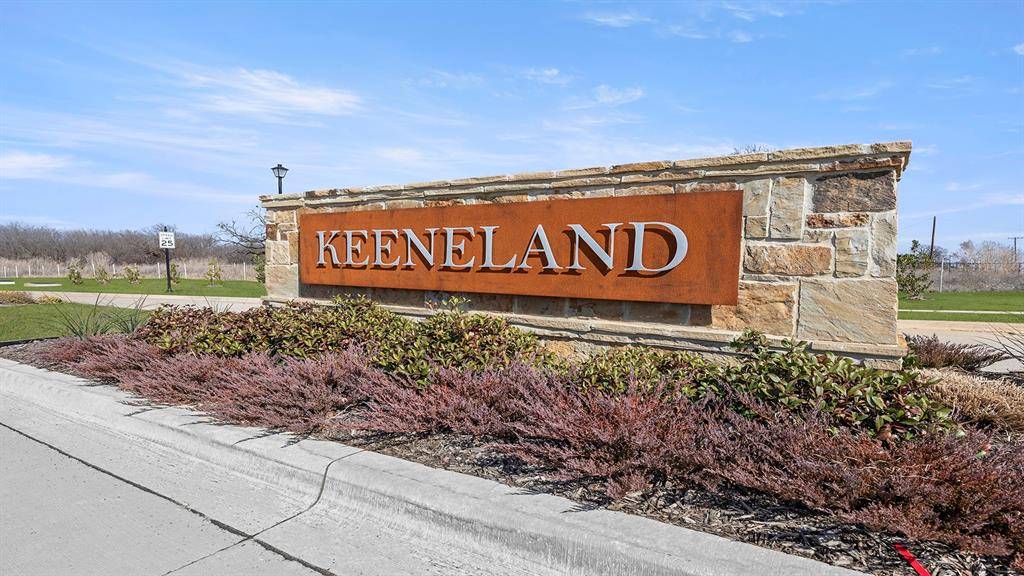 1648 Edgeway Drive, Aubrey, TX 76227