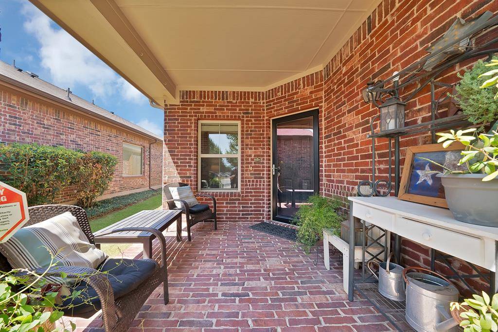 9644 Willow Branch Way, Fort Worth, TX 76036