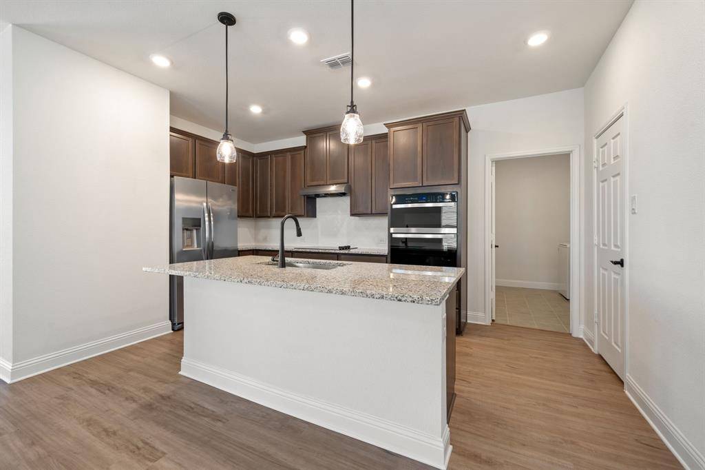 949 Brock Drive, Aubrey, TX 76227