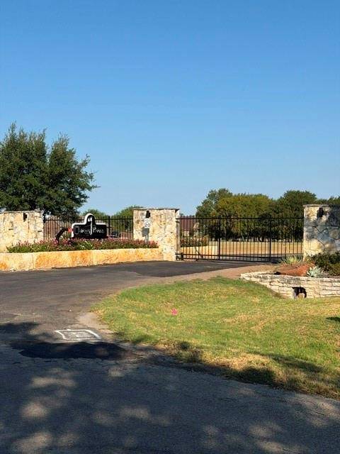 129 Turnberry Lane, Corsicana, TX 75110