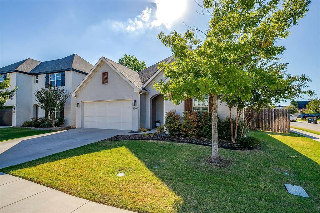 5200 Sonata Trail, Fort Worth, TX 76126