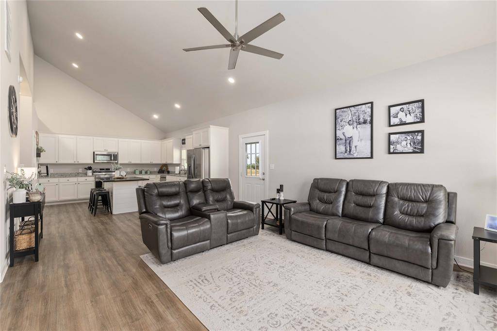 246 CR 448, De Leon, TX 76444